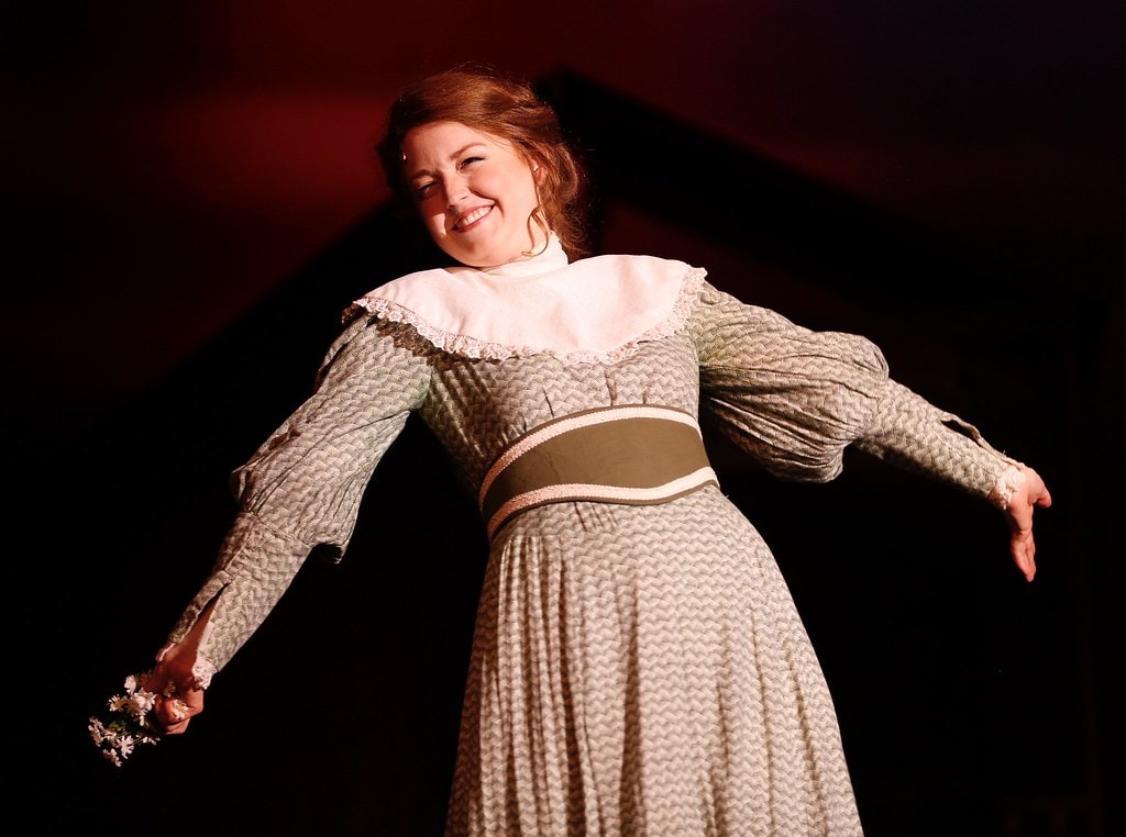 Julie Jordan solo spotlight moment — Carousel